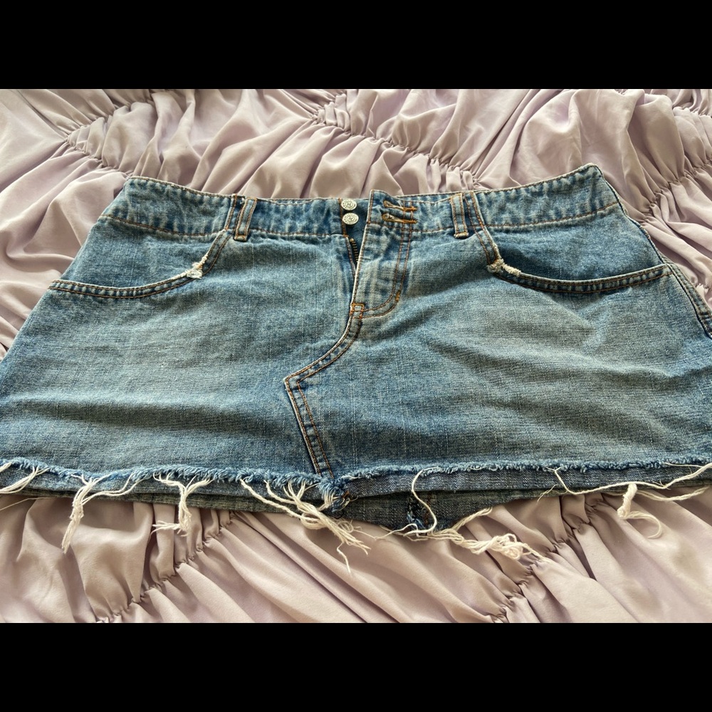 Low rise super mini skirt